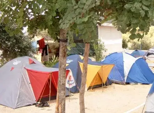 Zona piazzole ombreggiate